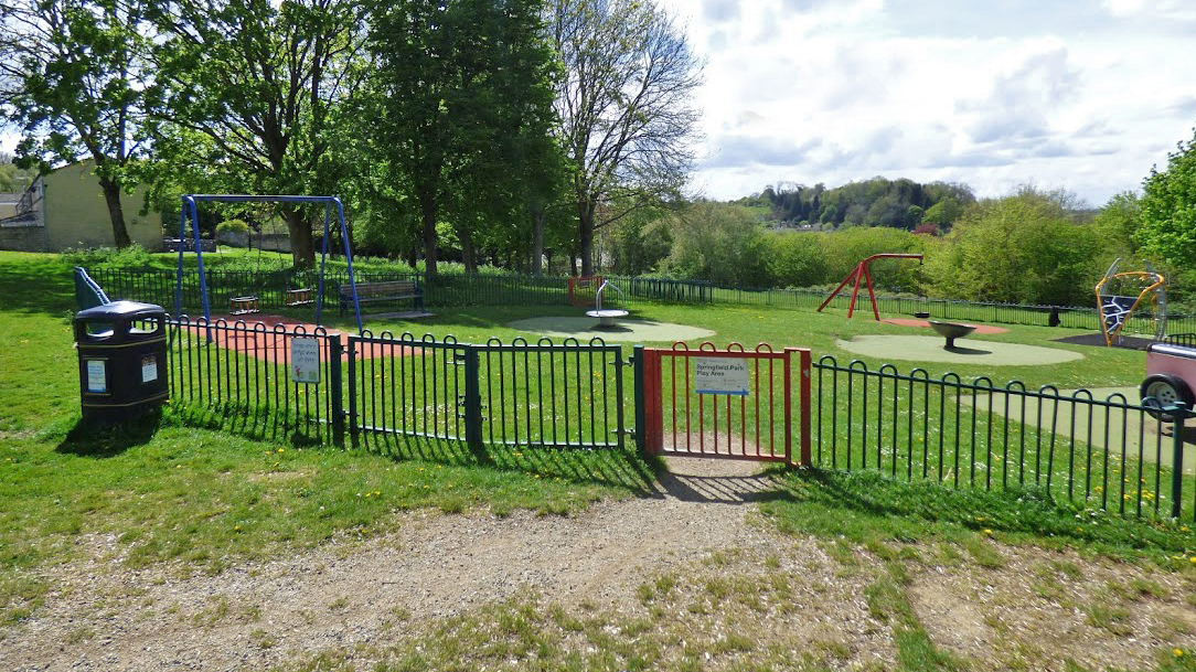 Entrance to Springfield Park play area