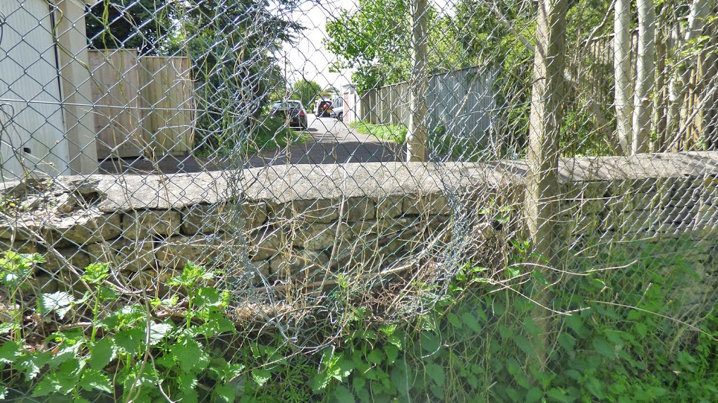 Boundary fencing at Hawthorn Grove